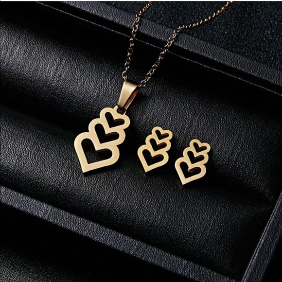 Giuliana + Madison Jewelry - ** 3 for $20** Beautiful necklace and earrings set